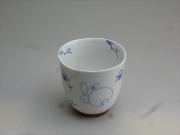 ★Arita ware★Lovely teacup★Unusual rabbit★Blue★New item★Hand-painted, tea utensils, teacup, Single item