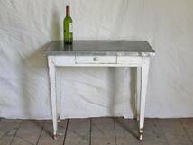 小ぶりなウッド×メタルの古いテーブル フランス（白） アトリエ デスク ヴィンテージ アンティーク FRANCE 仏 木製_画像1
