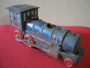 №177　レトロ　ブリキ　おもちゃ　機関車(電池式）