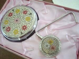 NAKON# floral print. compact . bag hanger set new goods storage!