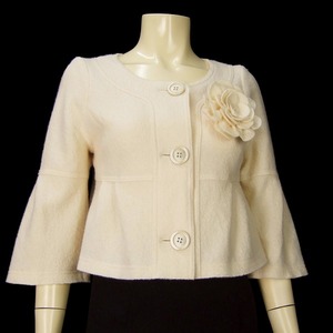 A beautiful goods *MOGA Moga *.ekru beige group * lady's * beautiful flower brooch attaching * super . wool jacket *2 inscription *11 number *L*40 corresponding 