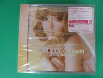 新品 浜崎あゆみ MOON/blossom CD+DVD_画像1