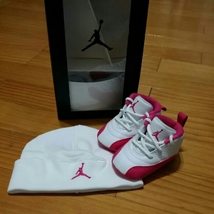 AJ12☆出産祝★ピンク★JORDAN12 baby★ジョーダンGIFT PACK/8.0cm