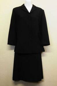 [9665] UNTITLED: Untitled ( jacket + skirt )* size 9