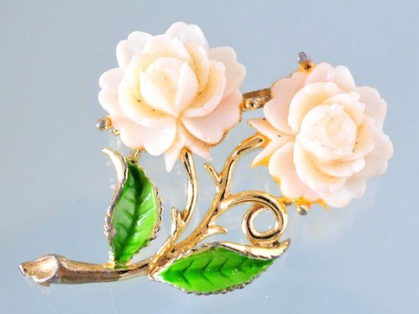 ☆vintage セルロイド？ ブローチ 楽天市場】ヴィンテージジュエリー フランス製 透かし鳥ブローチ