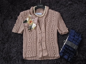  beautiful goods *BLUMARINE Blumarine * with corsage . knitted cardigan 