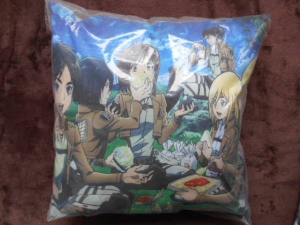 【非売品】進撃の巨人 オリジナルクッション 【限定100個】 非売品】進撃の巨人 オリジナルクッション 【限定100個】 - メルカリ