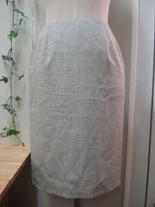  tag attaching unused *J&R* made in Japan silk . beautiful line tight skirt M