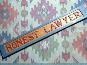 ★HONEST LAWYER★木製壁掛け* サインボード