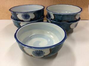 Art hand Auction ★Set of 5, up to 9 sets (45 pieces) available [Immediate purchase] Hand-painted small bowl Inner whirlpool Sashimi bowl 14.8cm, Japanese tableware, pot, small bowl