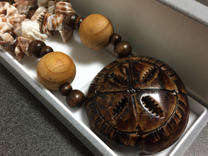  wooden shell race manner long necklace 