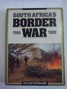 稀少 絶版大判戦場写真集 英語版 BORDER WAR 南アフリカ軍コレクター必携 良写真多数掲載軍装資料 アンゴラ ナミビア