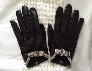  beautiful goods *CAUSSE course glove gloves ribbon Swarovski biju-