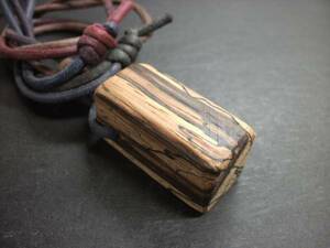 Art hand Auction Zebrawood Spalted Block Pendant:h, Handmade, Accessories (for women), necklace, pendant, choker