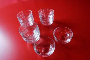 ◆ガラス製　小皿　8個セット　送料込み◆　H80