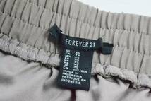 ★　 美品　 FOREVER 21　フォーエバー21　スカート　XS　ベージュ　ポリエステル　★_画像2