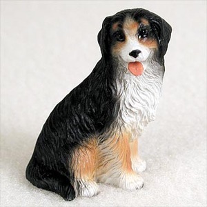 * Barneys mountain dog small size figure *