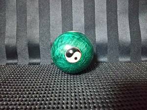 太極マーク 緑 ボール