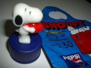  Snoopy * Peanuts bottle cap *13. Rav *LOVE