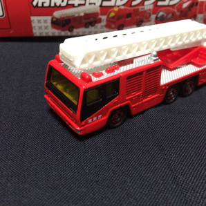トミカギフト 消防車両コレクションばら■日野 はしご付消防車