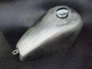 バルカン用スポーツスタータンク　 鉄製タンク内コーティング済み スポタン　バルカンにボルトオンで取り付け簡単です VULCAN