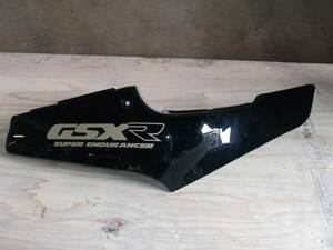 当時物　GSXR　サイドカバー　詳細不明　黒　中古品　