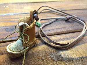  leather hand made *Handmade boots shoes necklace 