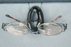 必需品 サングラス ホルダー 眼鏡 ⑤サンバイザーに装着 クリップ 車内収納 整理 カー用品 パーツ 部品 ポイント 交換