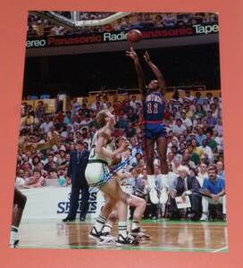 NBA* piston z I The ia* Thomas autograph sa Info to