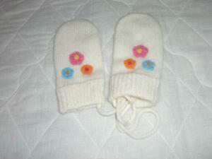  unused! off white *. flower motif * mitten * gloves,M size 