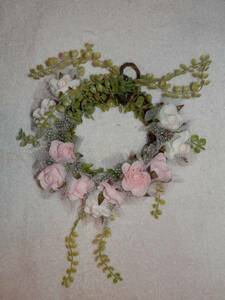 Art hand Auction Handmade wreath with 11 pink and white roses (17cm), Handmade items, interior, miscellaneous goods, others