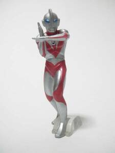 ガシャポンHGウルトラマンパワード（メガスペシウム光線）再販