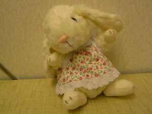 rop year * rabbit. soft toy { apron dress / white }