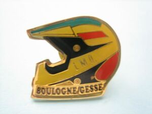 ピンバッジ　F1? フランス　ヘルメット　レース