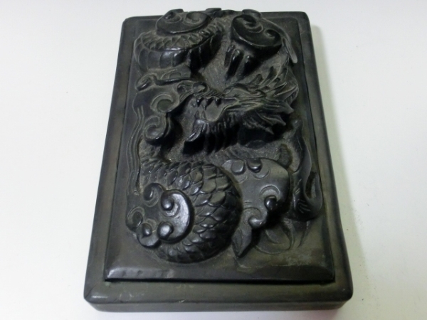 ♦中国 雲龍文 端州名硯 共箱入 古硯 書道具 文房四宝 古玩 古美術 骨董品 ♢中国 雲龍文 端州名硯 共箱入 古硯 書道具 文房四宝