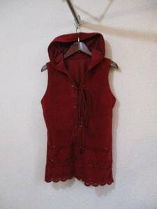 赤裾スカラップフード付きベスト（USED）111915