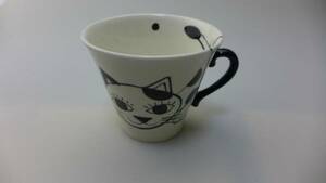 Art hand Auction ★お買い得★有田焼★ぶち猫★マグカップ★黒★手描き, 茶器, マグカップ, 陶磁製