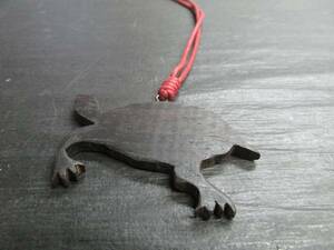 Art hand Auction Rosewood oil finish Fukagawa Mannen Bridge, String-hanging Turtle Animal Sculpture Pendant: c, Handmade, Accessories (for women), necklace, pendant, choker