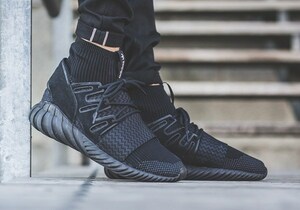 国内正規品 新品 adidas Originals TUBULAR DOOM PK 黒 US12 30cm タグ付き アディダス チュブラー