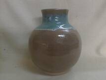 落款　玄瑞　伝統 鮮やか釉薬　18x14.5cm　1160g 陶器製飾り花瓶_画像1