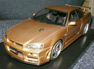 1／24_日産R34スカイラインGT-Rゴールド_アオシマ