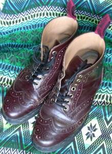  Britain made Dr. Martens 7 hole Wing chip uk8