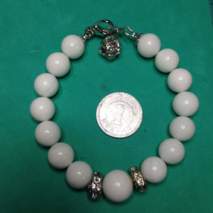  white onyx bracele 