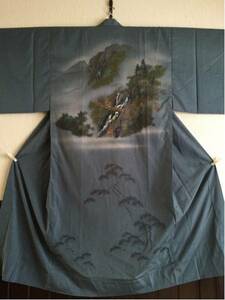 [ man long kimono-like garment ].. single . dress length 137cm mountain . tree ... door color 