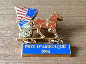 古いピンバッジ：馬 レース 1993 競馬 動物 人物 #A