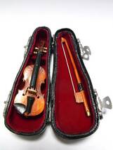 《美術品》バイオリン 精巧なミニチュア アンティークアート 弦楽器 8cm_画像2