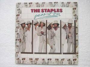 STAPLES/PASS IT ON/curtis mayfield/STAPLES SINGERS