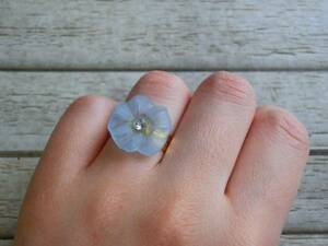 No.5041 flower. ring f Lost blue free size 