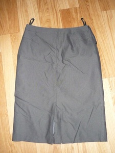 ZAZIE( Zazie ). gray skirt 