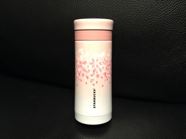 Starbucks Coffee - 希少？2013年限定　スターバックス さくらシリーズ　470ml 今年はペーパーカップもさくら模様『さくら ホワイト